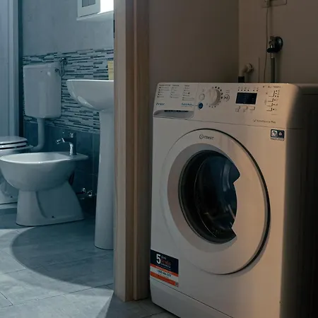 Lejlighed Near Center Design In Borgo Panigale