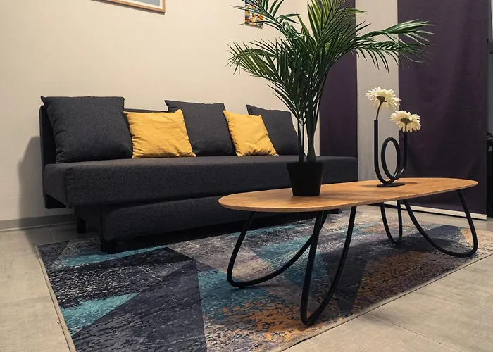 Near Center Design In Borgo Panigale *