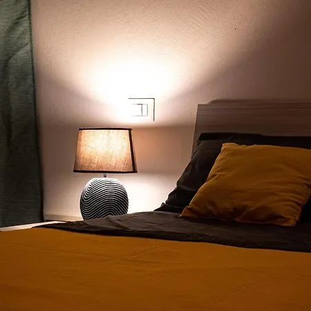 Apartment Near Center Design In Borgo Panigale *
